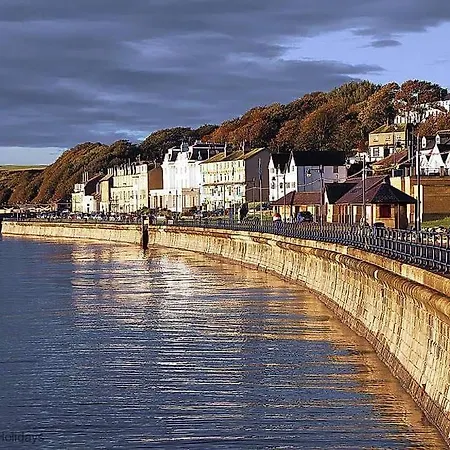 Snowdrop - Part Of The The Bay Village With Pool, Gym And Direct Access, Pub, Restaurant, Tennis And Meadows Walks Filey